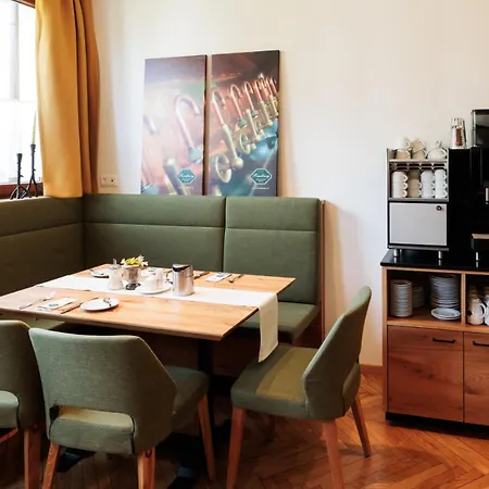 Fogadó Biergasthof Riedberg 3*