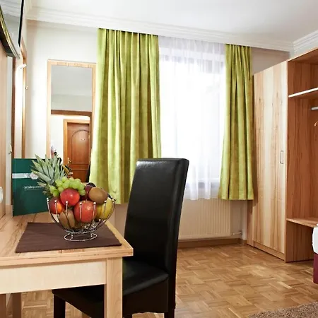 Biergasthof Riedberg אורחן